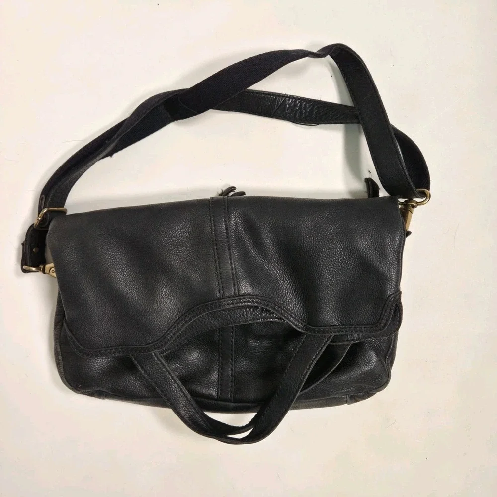 Fossil black leather